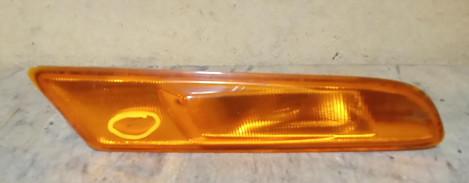 View Auto part Right Indicator/Fog/Side Lexus Es300 (92-05) 2001