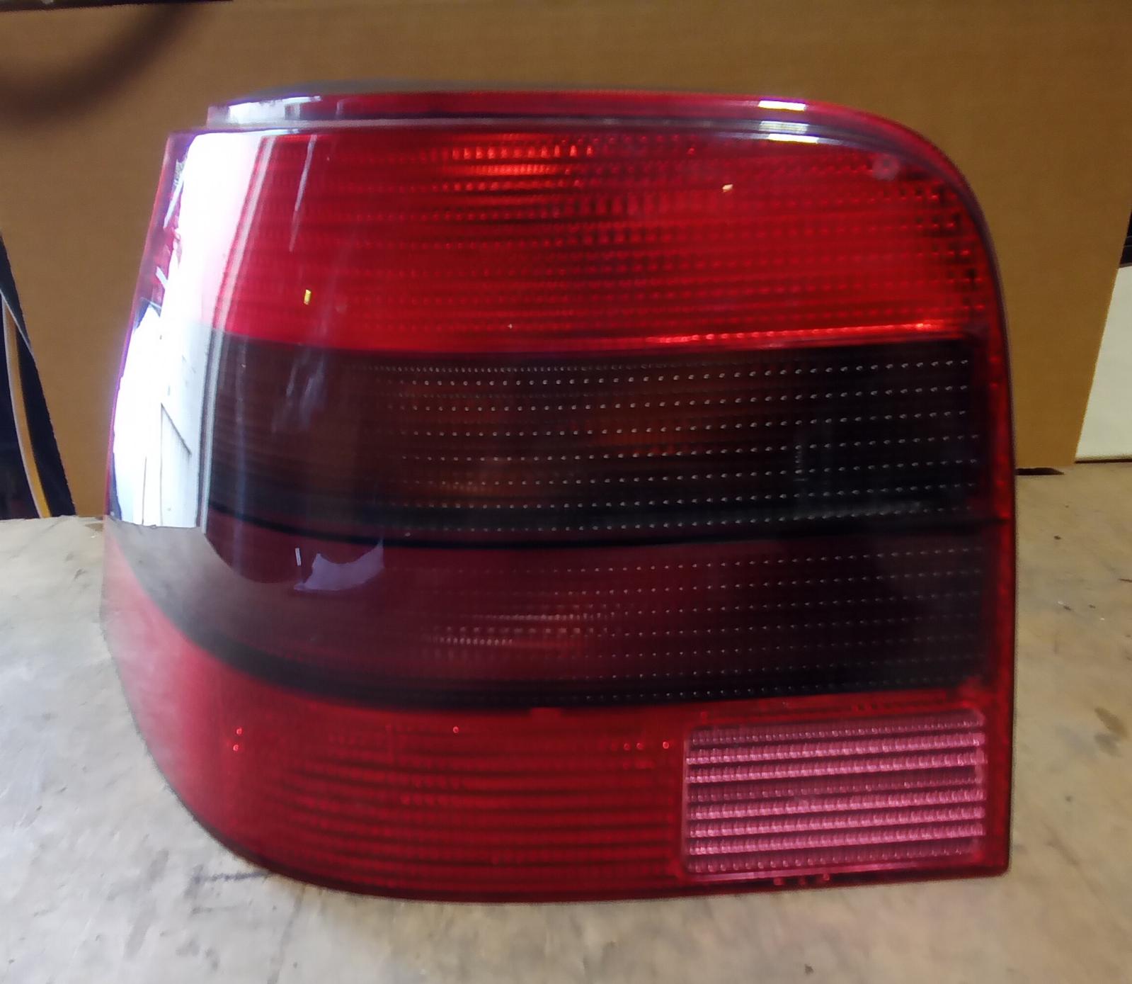 1999 Volkswagen Golf Left Taillight View Auto part Left Taillight Volkswagen Golf 1999