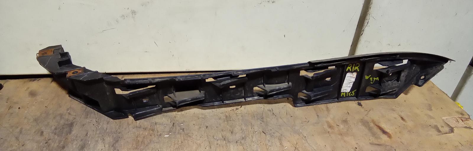 2007 Volkswagen Golf R/Bar Bracket/Reinfo View Auto part R/Bar Bracket/Reinfo Volkswagen Golf 2007