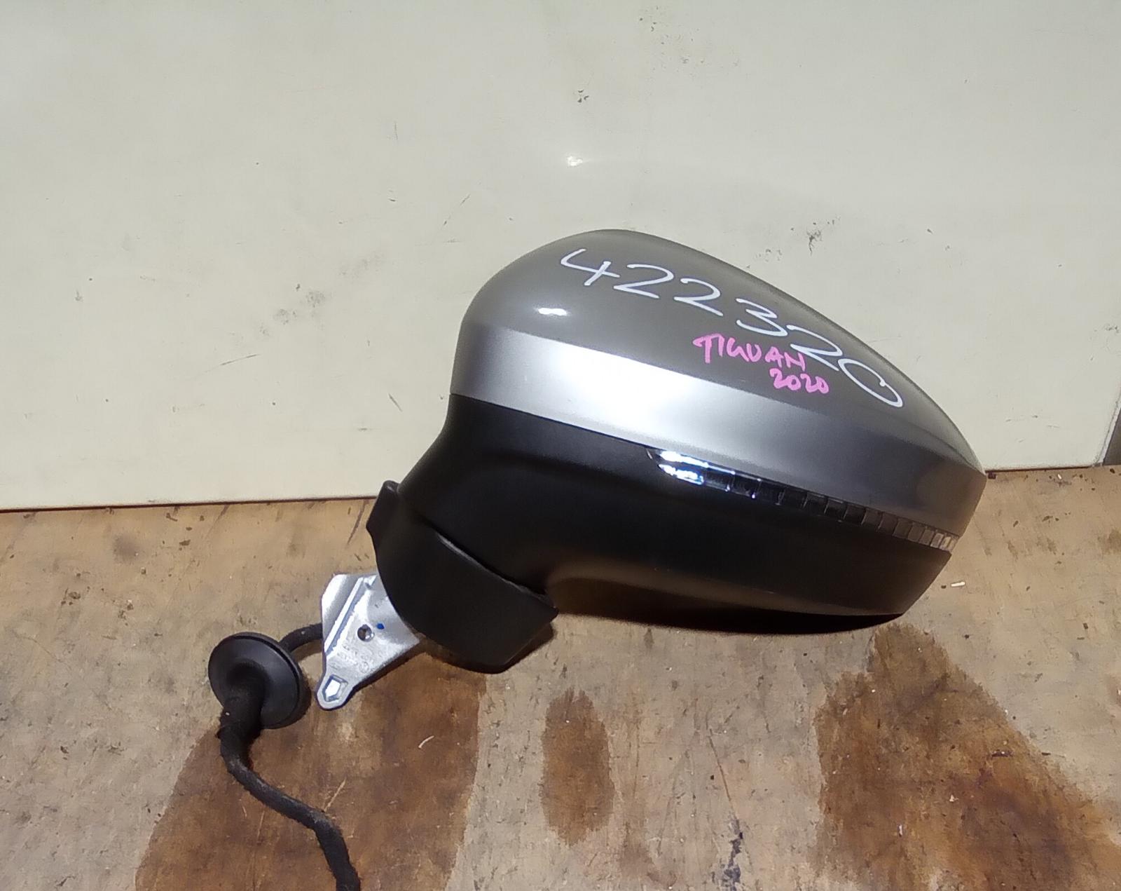View Auto part Left Door Mirror Volkswagen Tiguan 2020