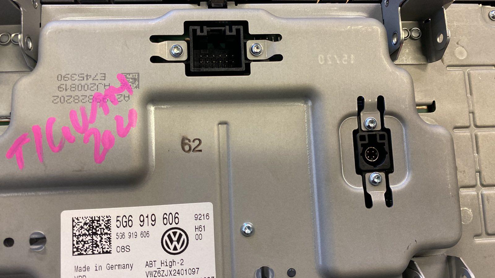 2020 Volkswagen Tiguan Radio/Cd/Dvd/Sat/Tv View Auto part Radio/Cd/Dvd/Sat/Tv Volkswagen Tiguan 2020