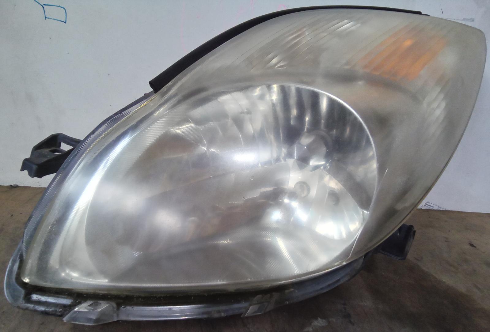 2010 Toyota Yaris Left Headlamp View Auto part Left Headlamp Toyota Yaris 2010
