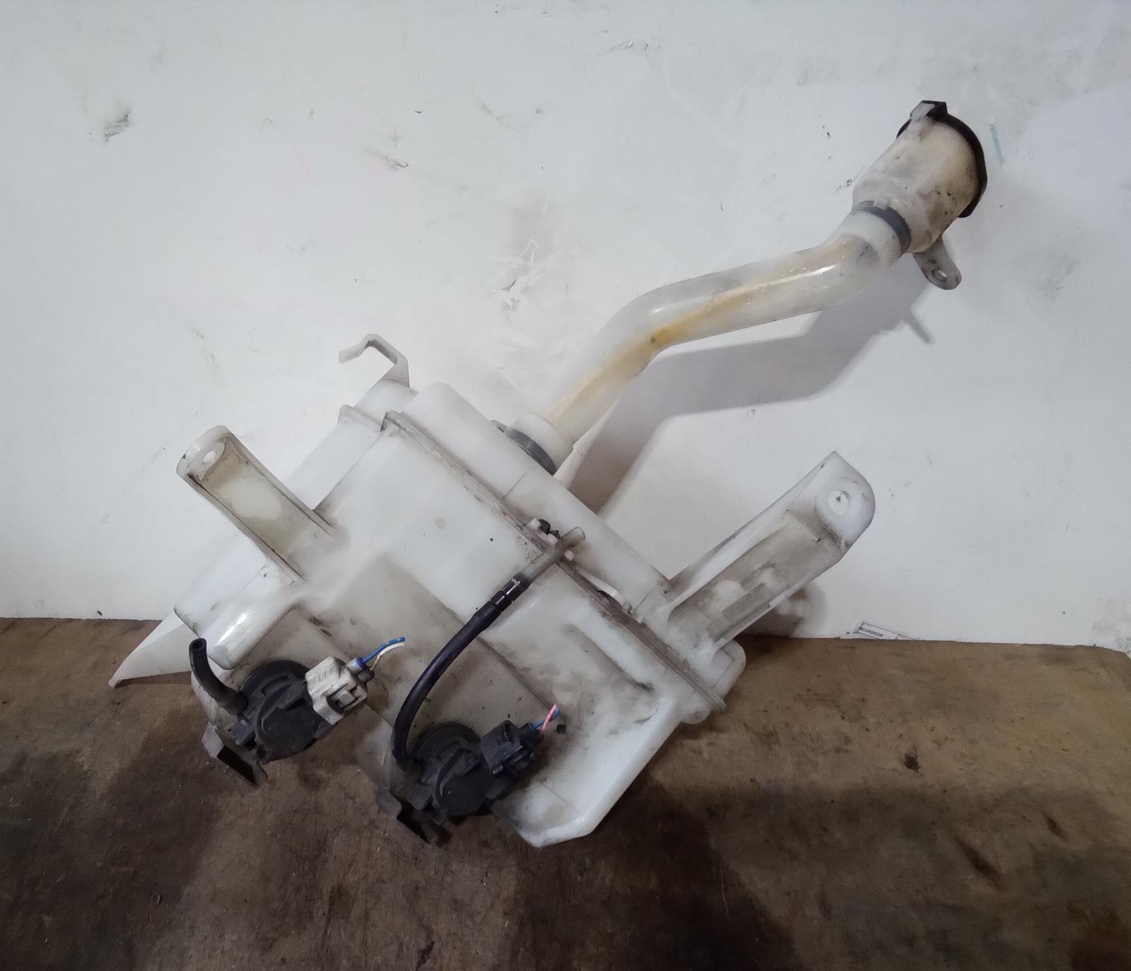 View Auto part Washer Bottle Toyota Auris (nz Only) 2009