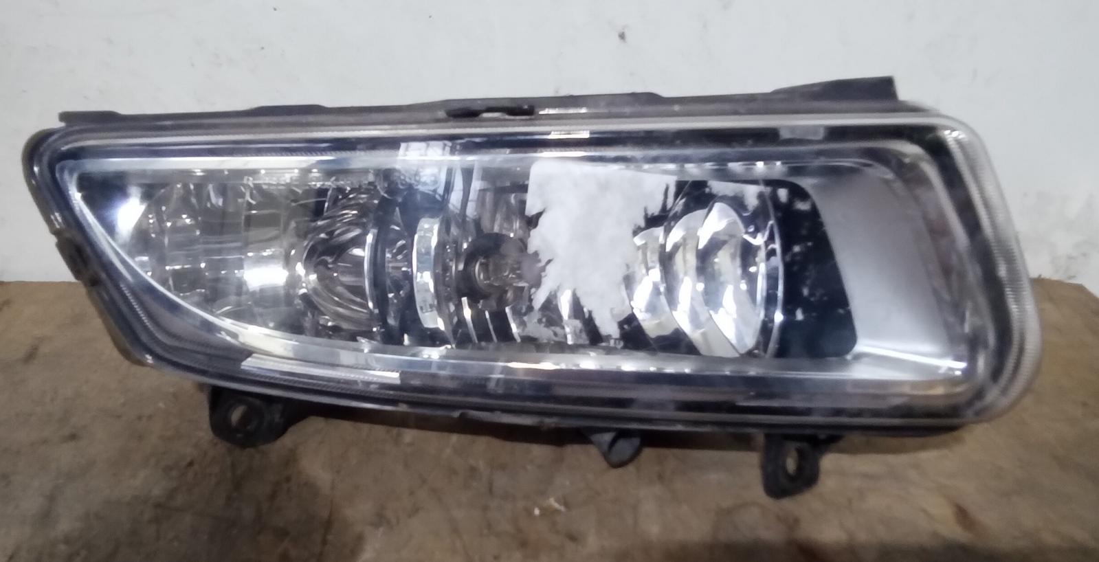 2012 Volkswagen Polo Right Indicator/Fog/Side View Auto part Right Indicator/Fog/Side Volkswagen Polo 2012
