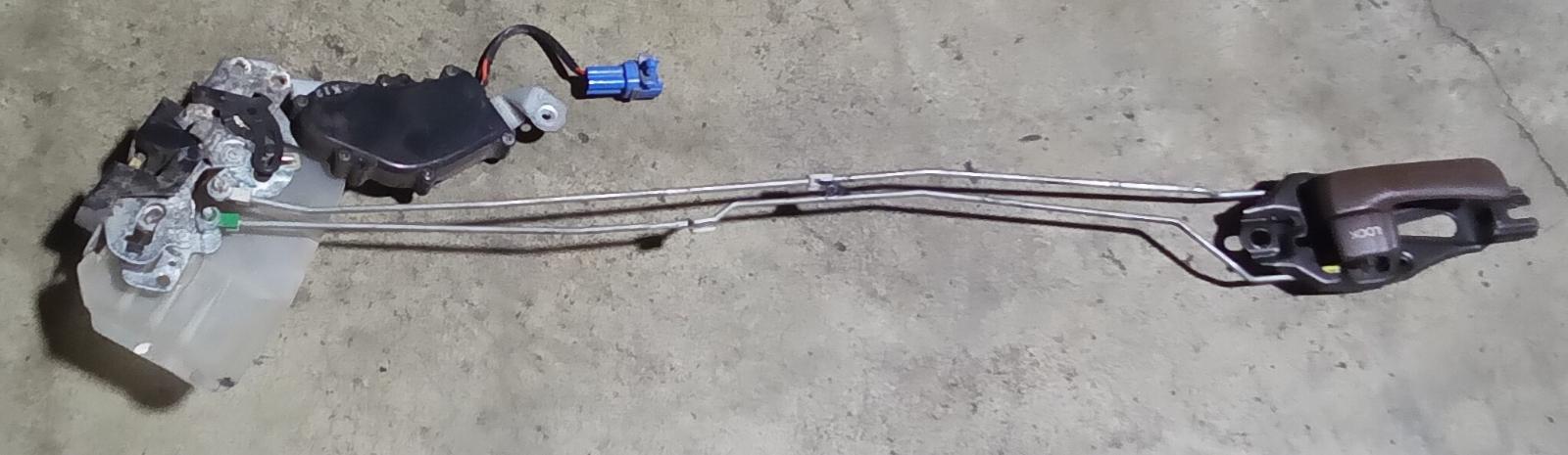 1993 Toyota Landcruiser Door/Boot/Gate Lock View Auto part Door/Boot/Gate Lock Toyota Landcruiser 1993