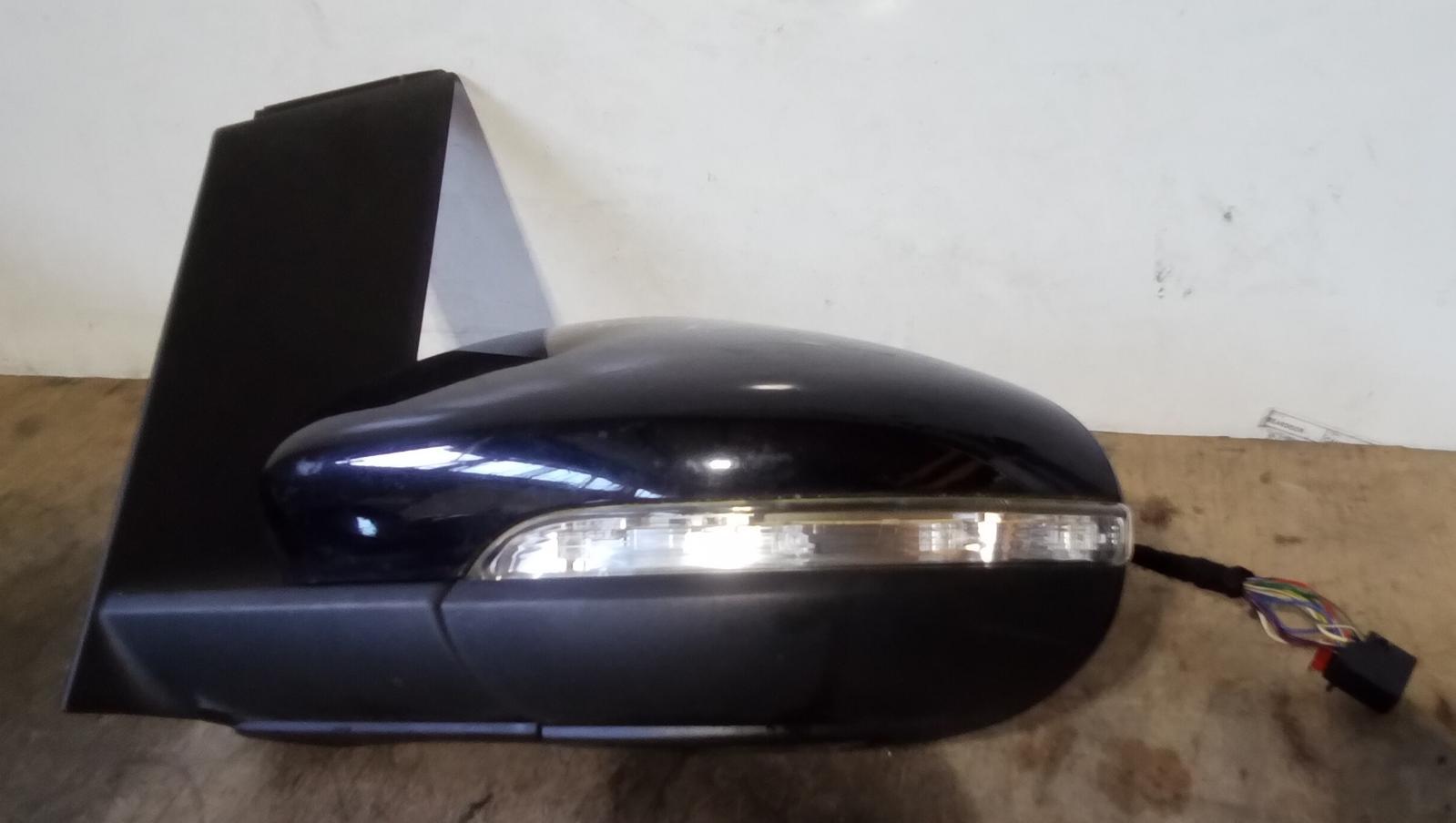 View Auto part Left Door Mirror Volkswagen Touran (nz Only)  2009