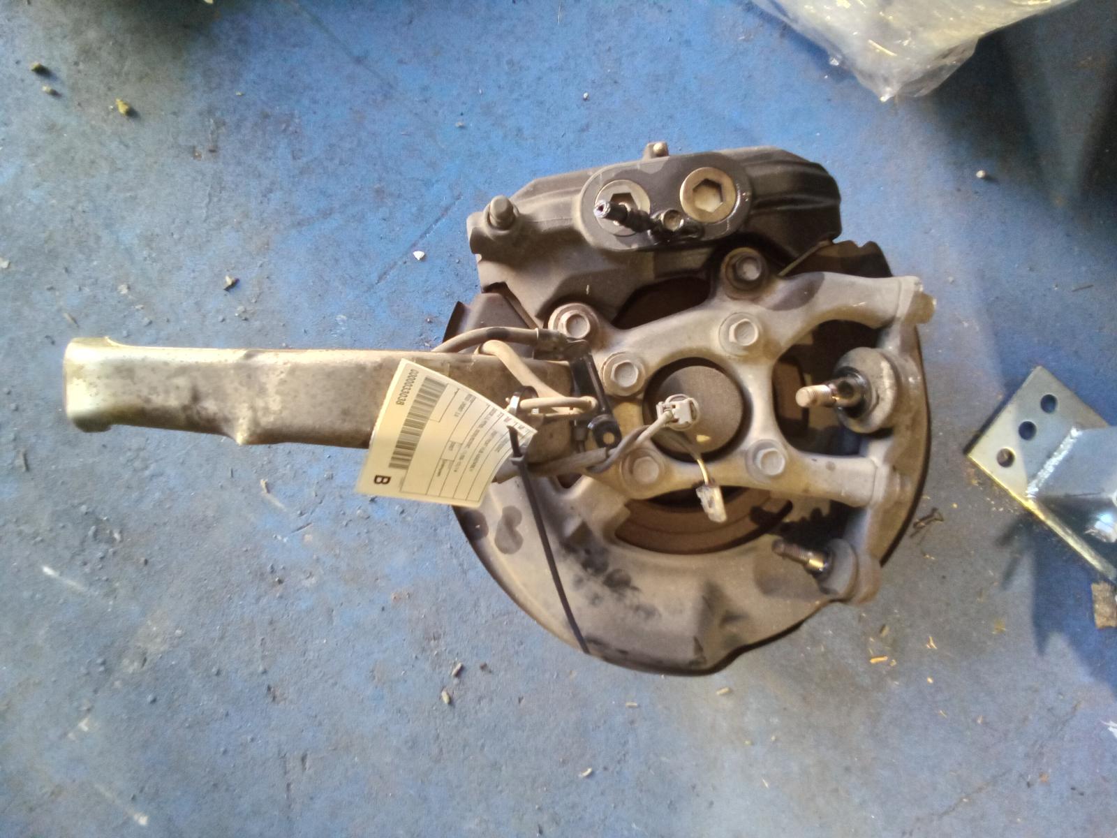 2007 Lexus Is250/is250c Right Front Hub Assembly View Auto part Right Front Hub Assembly Lexus Is250/is250c 2007