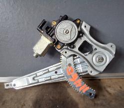 View Auto part Right Rear Wnd Reg/Motor Nissan Tiida 2005