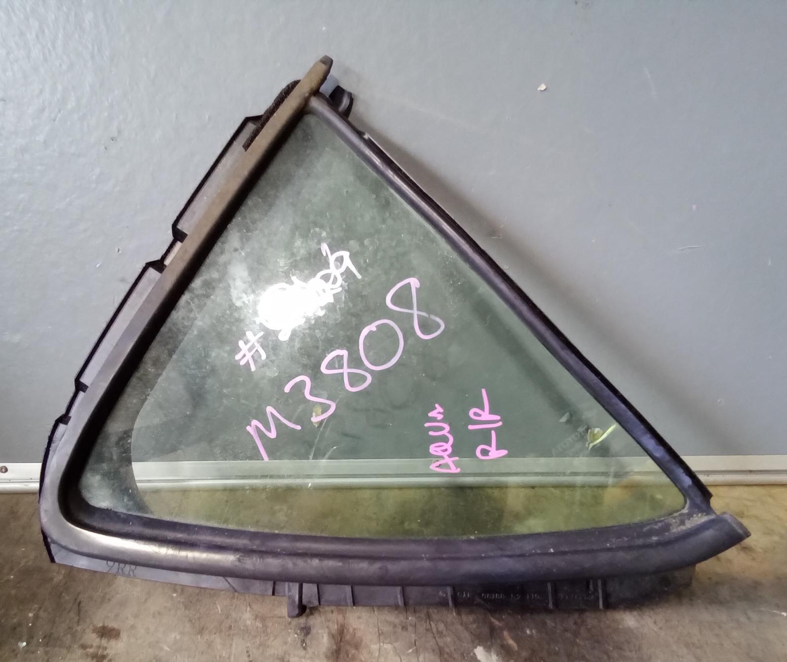 2012 Toyota Prius Right Rear 1/4 Door Glass View Auto part Right Rear 1/4 Door Glass Toyota Prius 2012