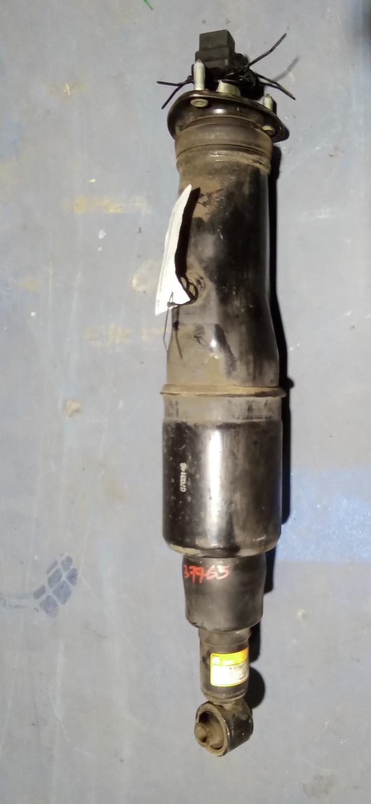 2007 Toyota Crown Left Rear Strut View Auto part Left Rear Strut Toyota Crown 2007