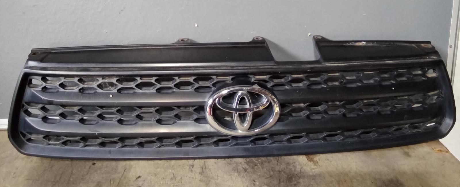 View Auto part Grille Toyota Rav4 2001