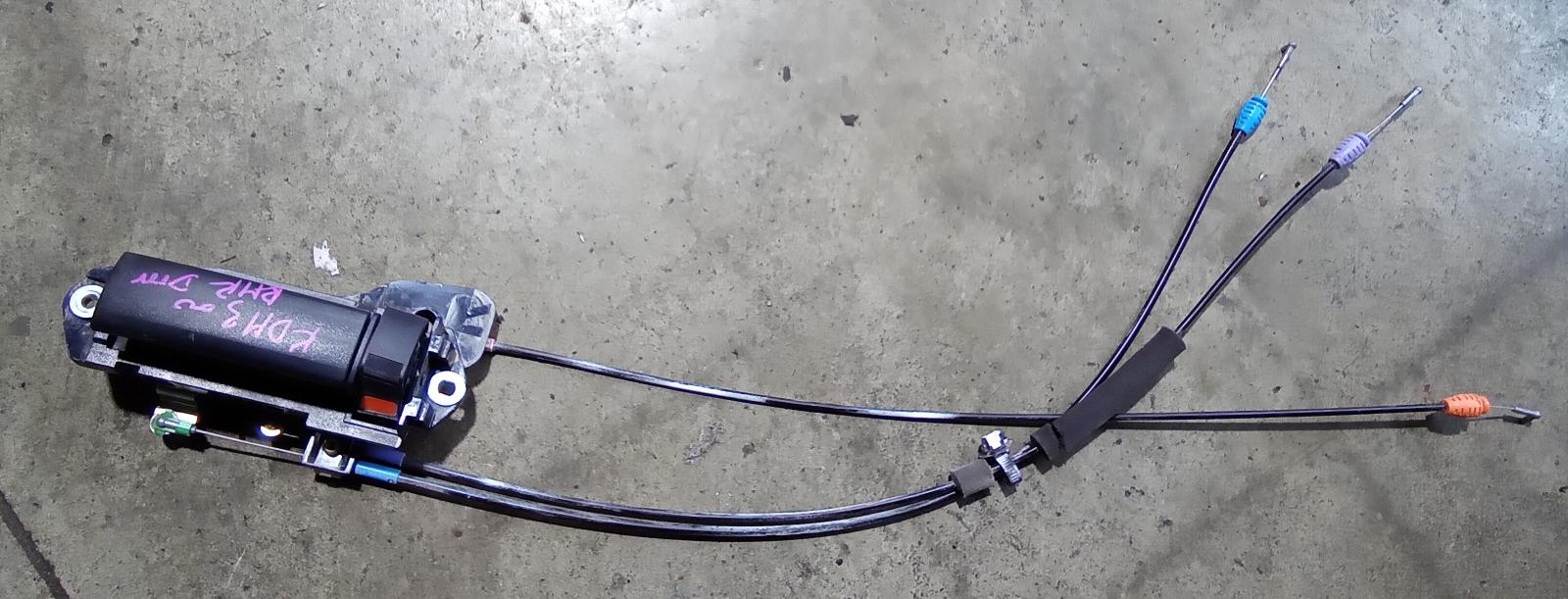 View Auto part Door Handle Toyota Hiace 2022