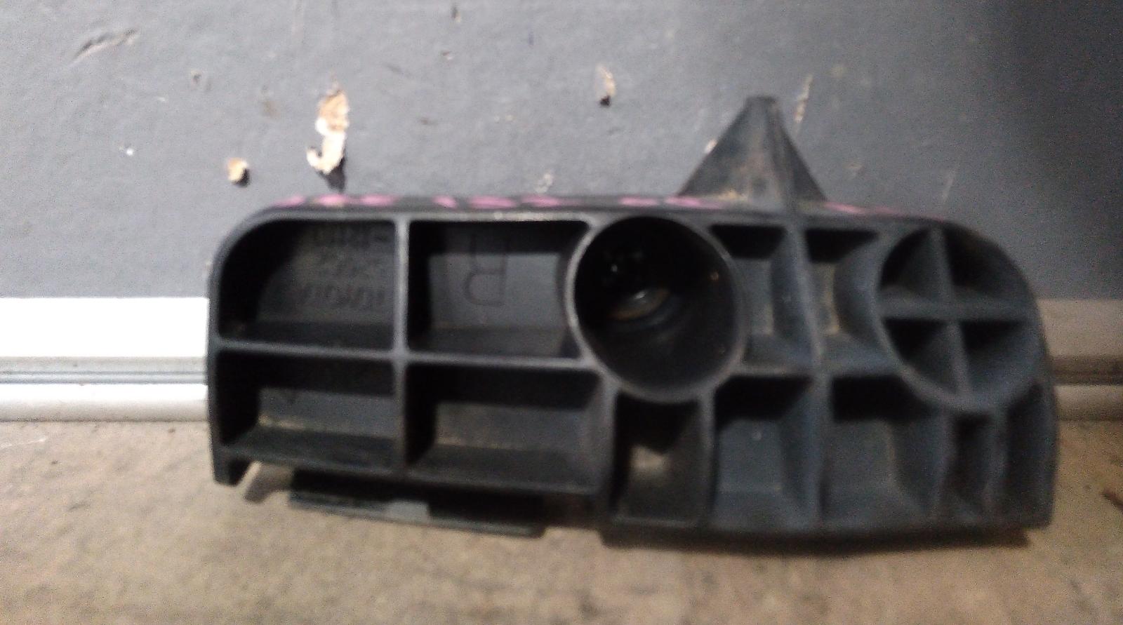 View Auto part R/Bar Bracket/Reinfo Toyota Corolla 2007