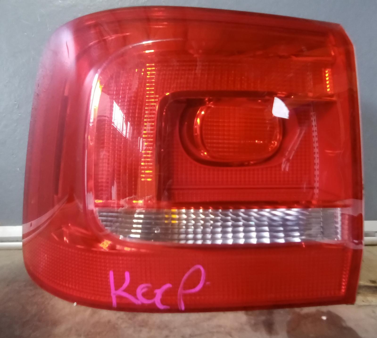 View Auto part Left Taillight Volkswagen Touran (nz Only)  2011