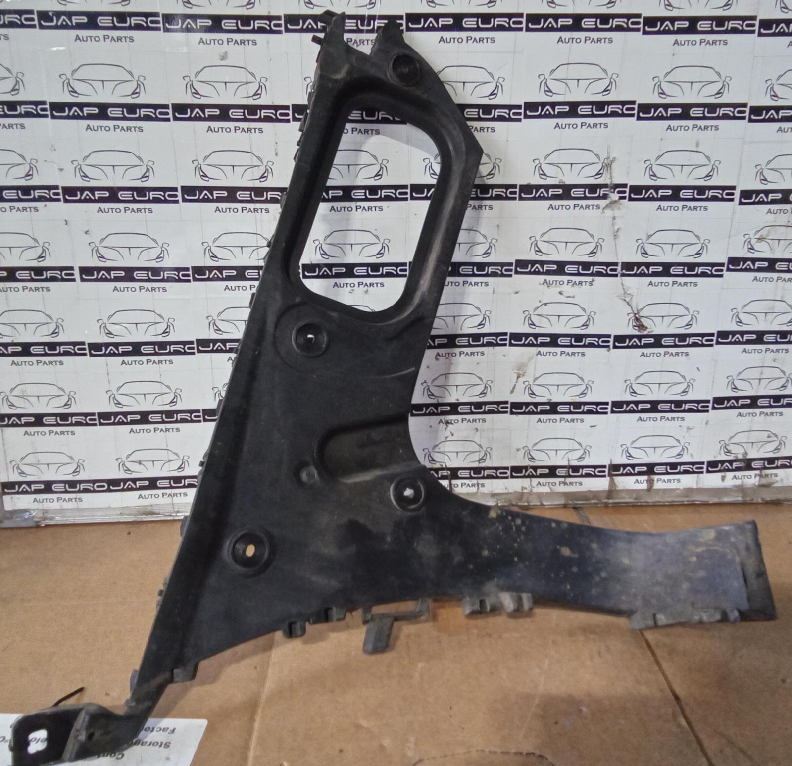 View Auto part R/Bar Bracket/Reinfo Audi Q7 2008