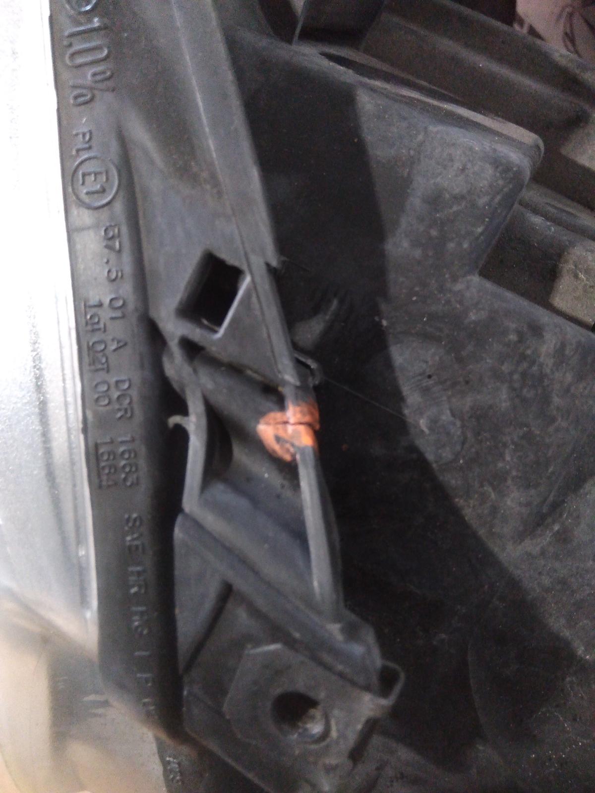 View Auto part Left Headlamp Volkswagen Golf 2007