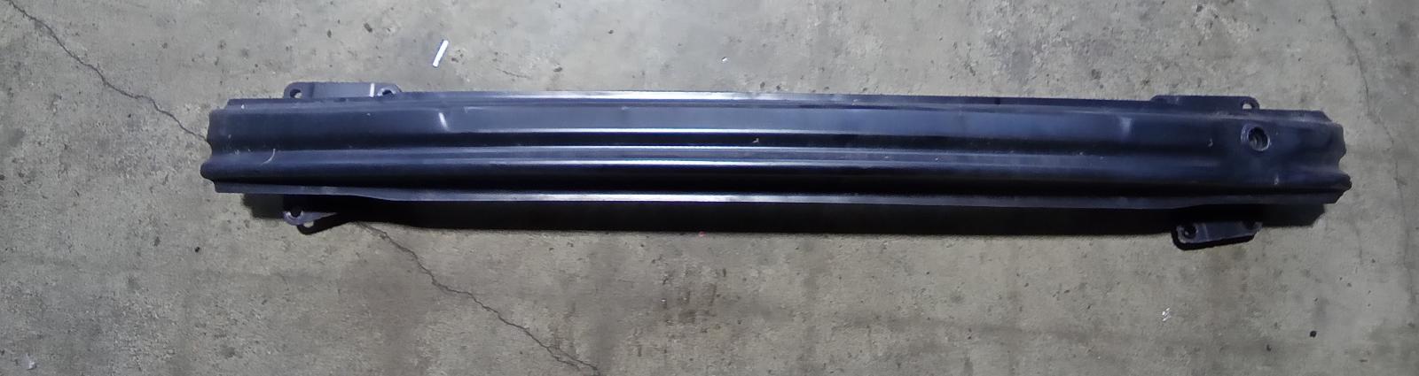 View Auto part R/Bar Bracket/Reinfo Volkswagen Passat 2007
