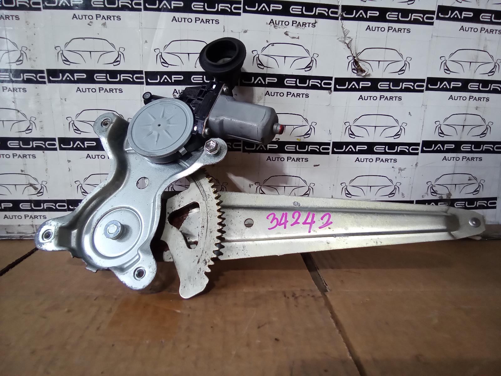 View Auto part Left Rear Wnd Reg/Motor Toyota Yaris 2009