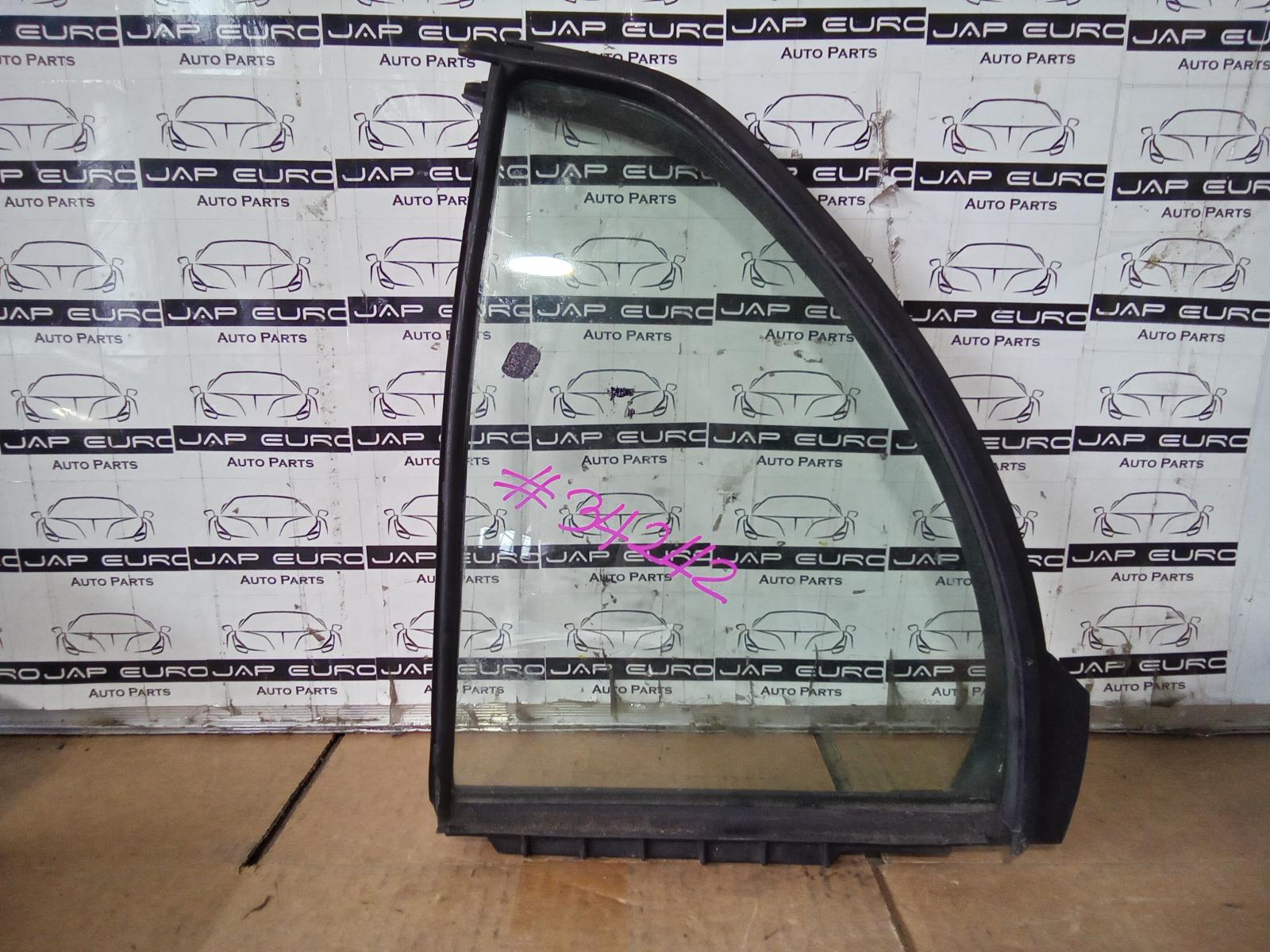 2009 Toyota Yaris Left Rear 1/4 Door Glass View Auto part Left Rear 1/4 Door Glass Toyota Yaris 2009