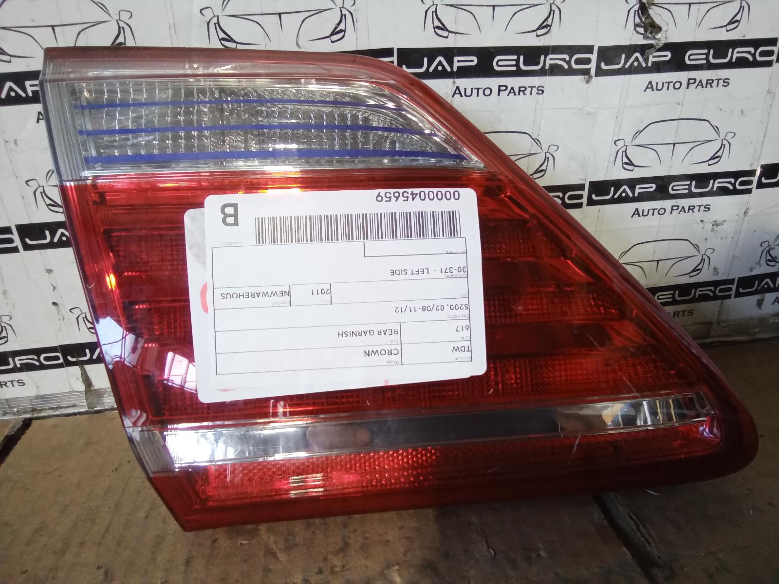 View Auto part Rear Garnish Toyota Crown 2011