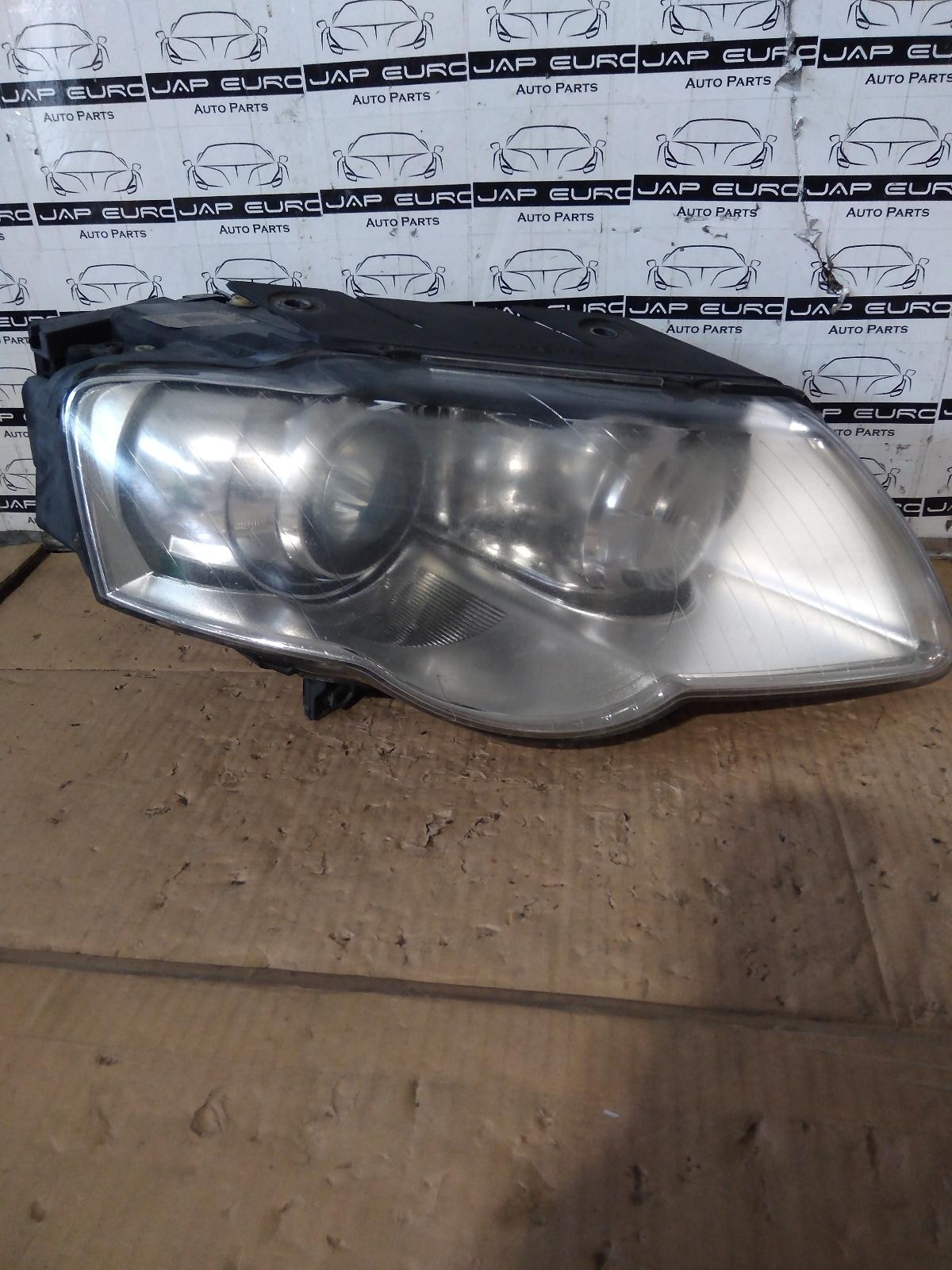 View Auto part Right Headlamp Volkswagen Passat 2007