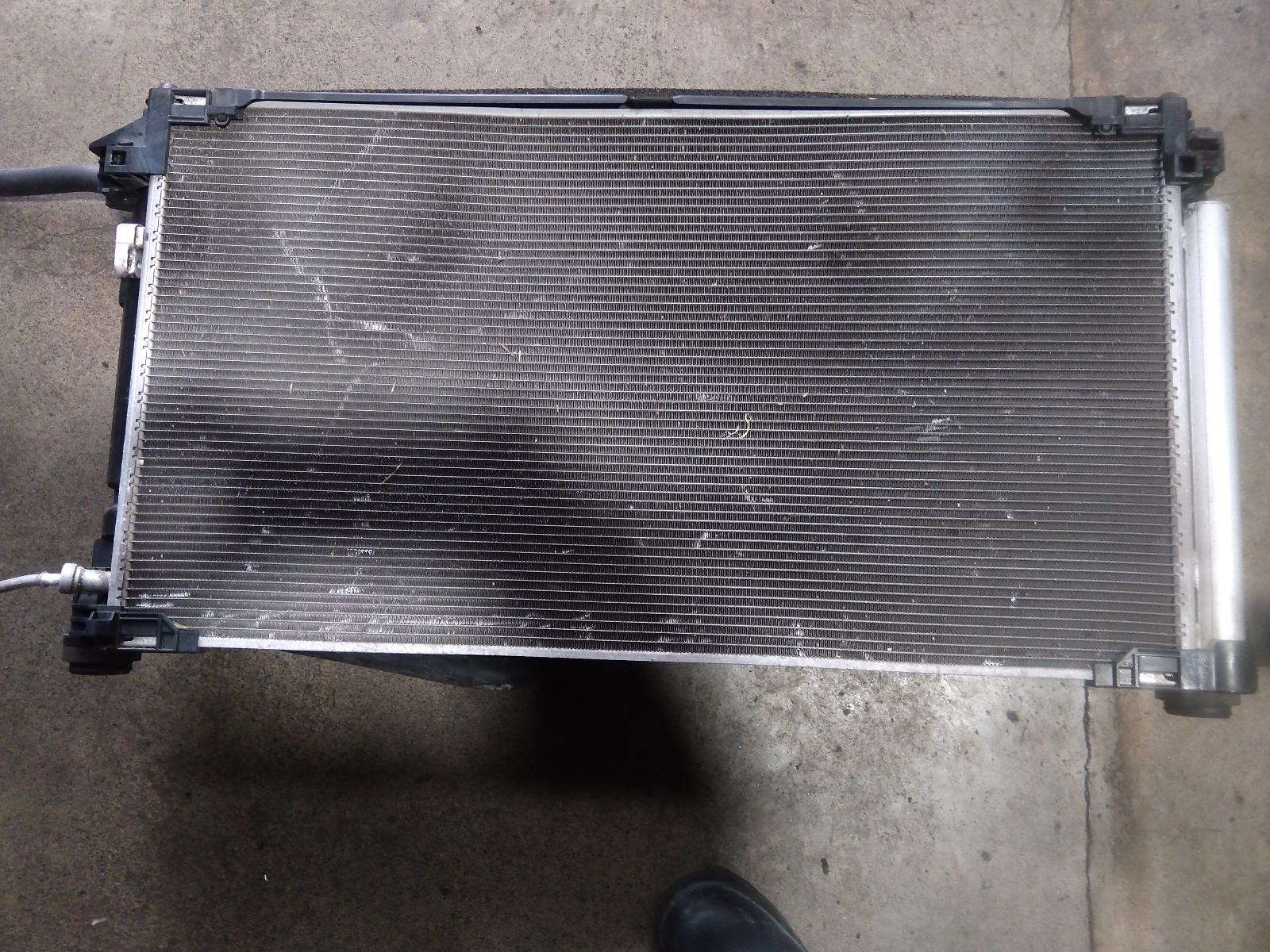 View Auto part Radiator Toyota Prius 2018