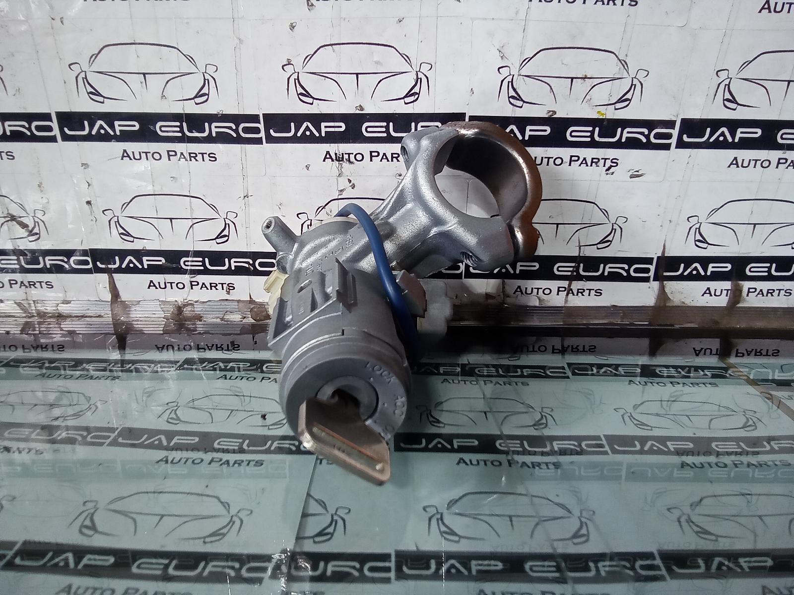 2005 Toyota Echo Ignition W/ Key View Auto part Ignition W/ Key Toyota Echo 2005