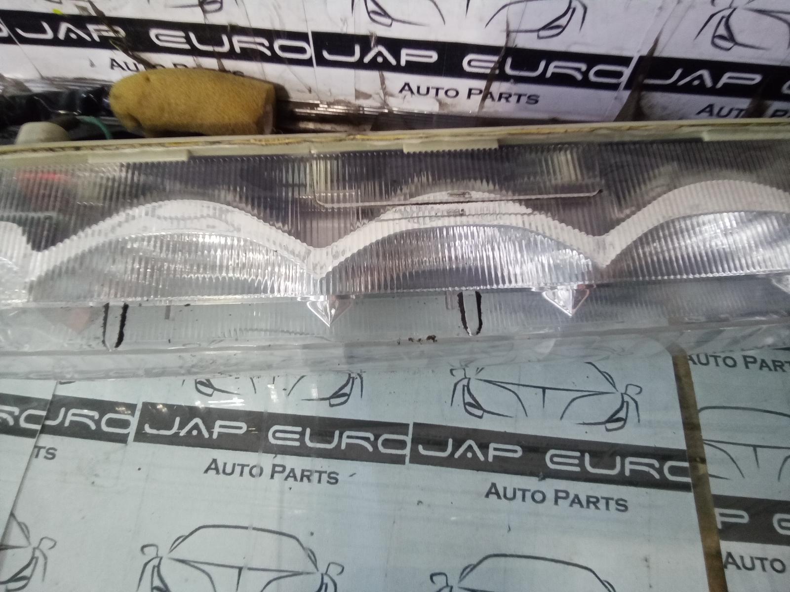 View Auto part High Level Stoplight Toyota Wish (nz Only) 2004