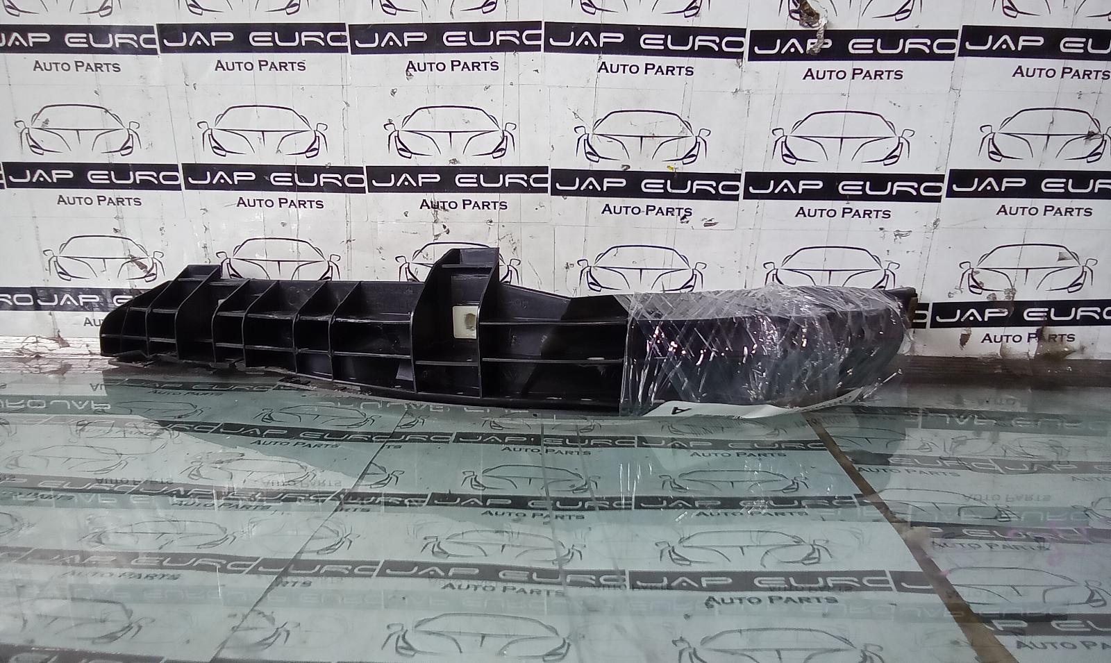 2004 Toyota Corolla R/Bar Bracket/Reinfo View Auto part R/Bar Bracket/Reinfo Toyota Corolla 2004