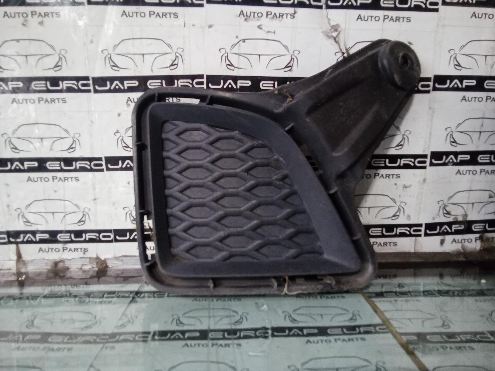 View Auto part Right Indicator/Fog/Side Toyota Hiace 2012