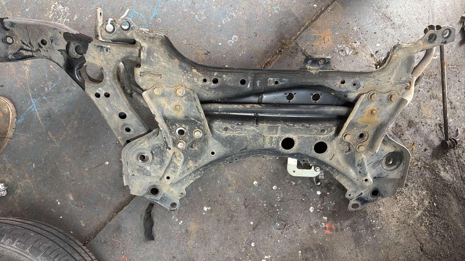 2011 Toyota Prius Frt Xmember/Cradle View Auto part Frt Xmember/Cradle Toyota Prius 2011