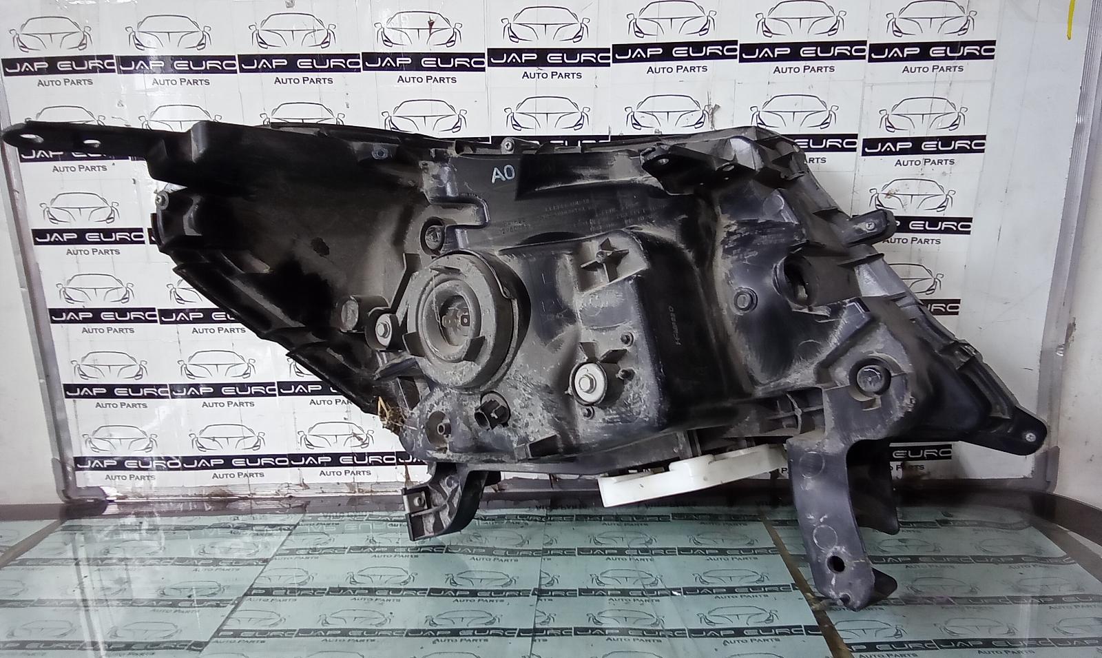 View Auto part Left Headlamp Nissan Navara 2016