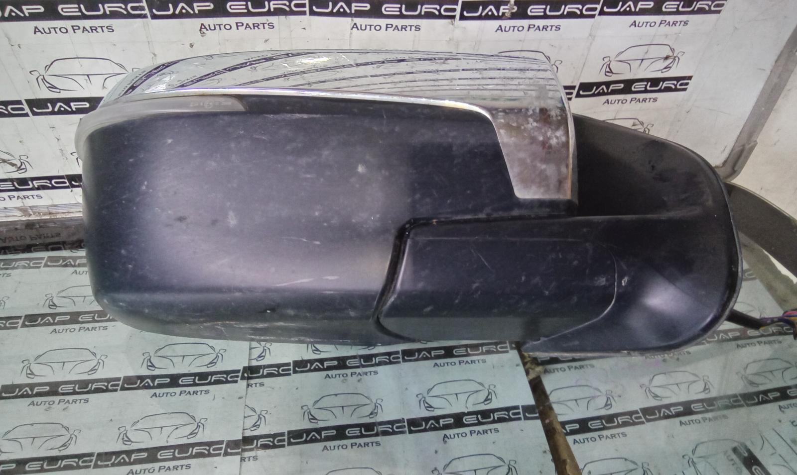 View Auto part Right Door Mirror Isuzu Dmax 2021