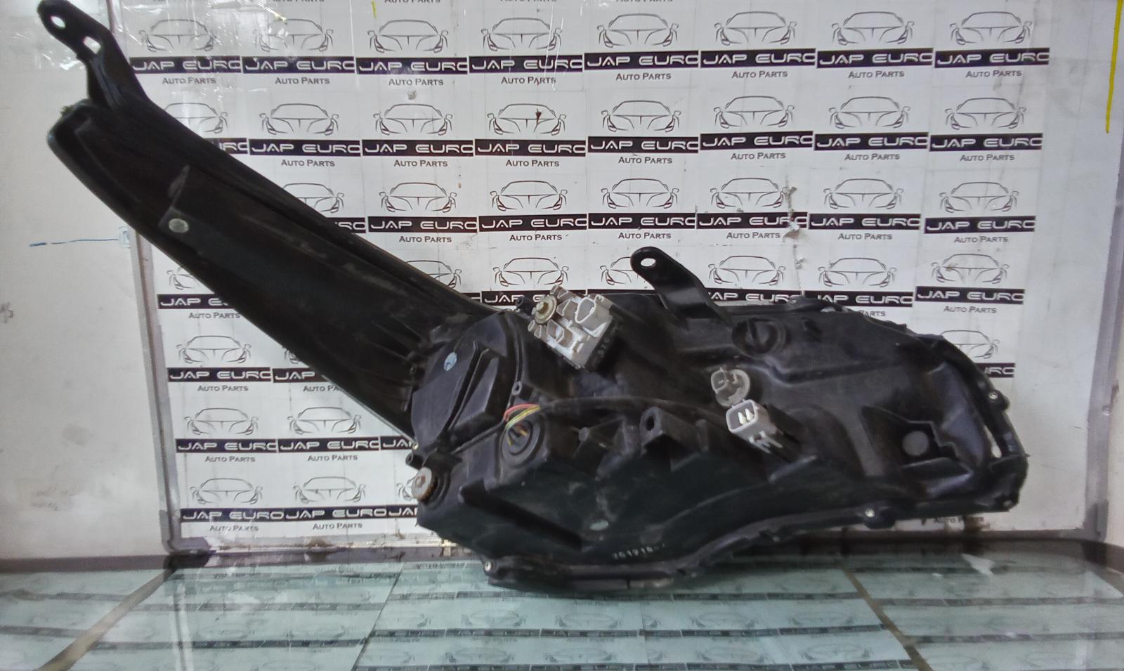 2018 Toyota Fortuner Left Headlamp View Auto part Left Headlamp Toyota Fortuner 2018
