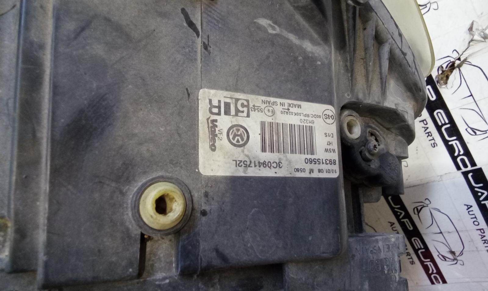 View Auto part Right Headlamp Volkswagen Passat 2007