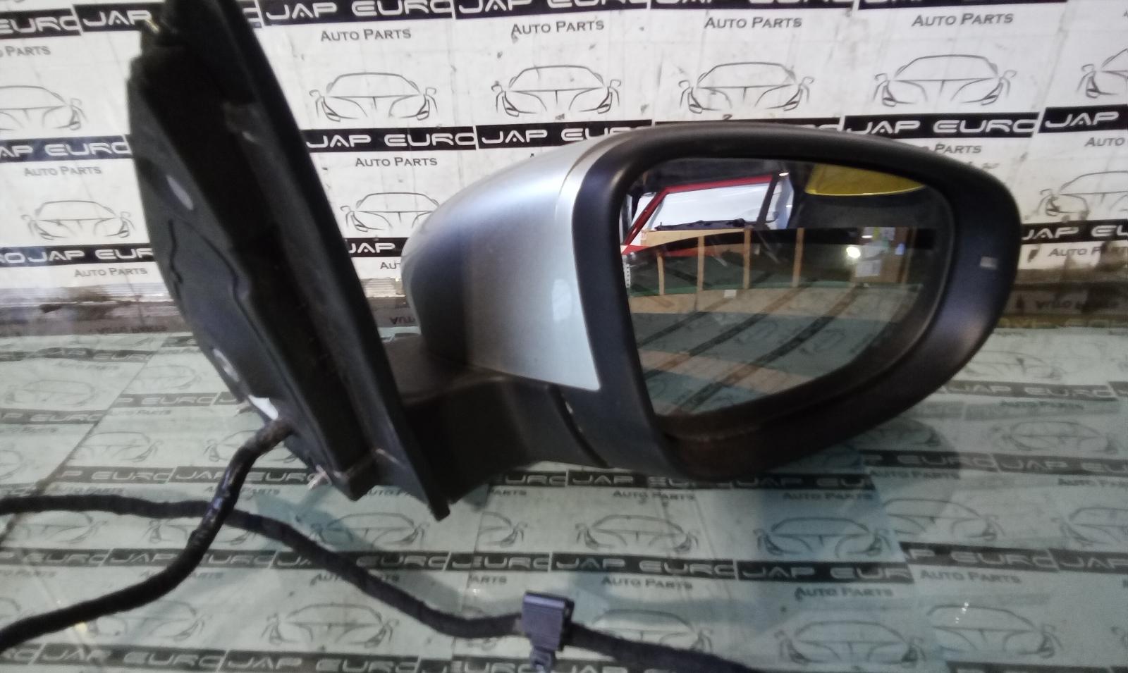 2015 Volkswagen Golf Right Door Mirror View Auto part Right Door Mirror Volkswagen Golf 2015