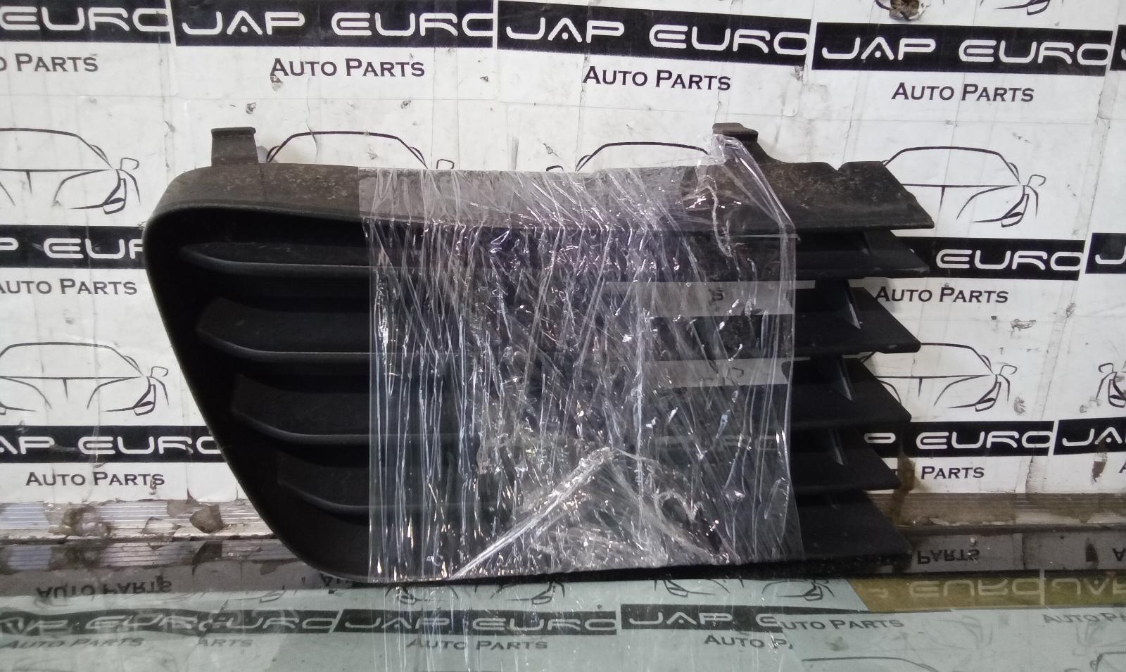 View Auto part Grille Toyota Prius 2008