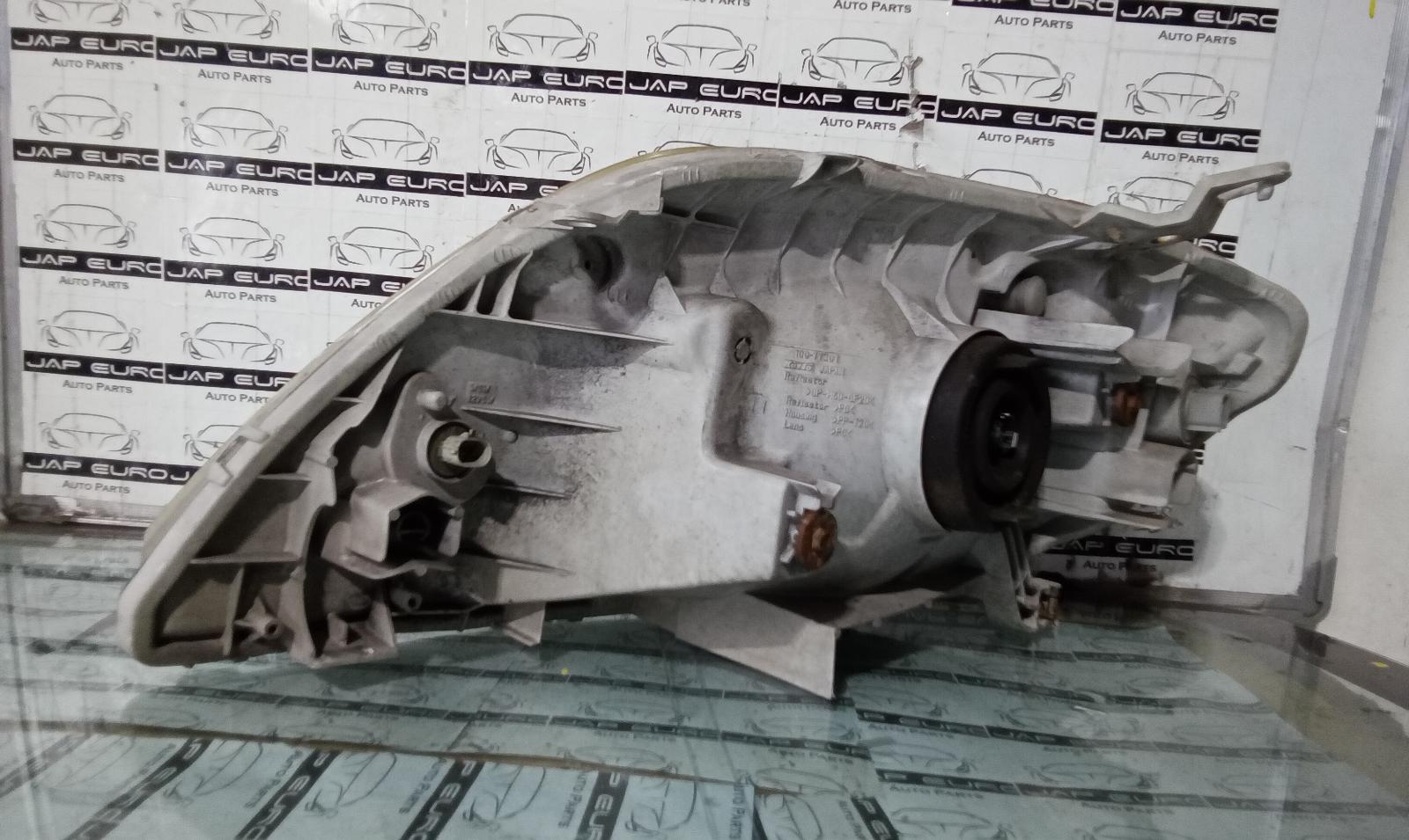2001 Toyota Corolla Right Headlamp View Auto part Right Headlamp Toyota Corolla 2001