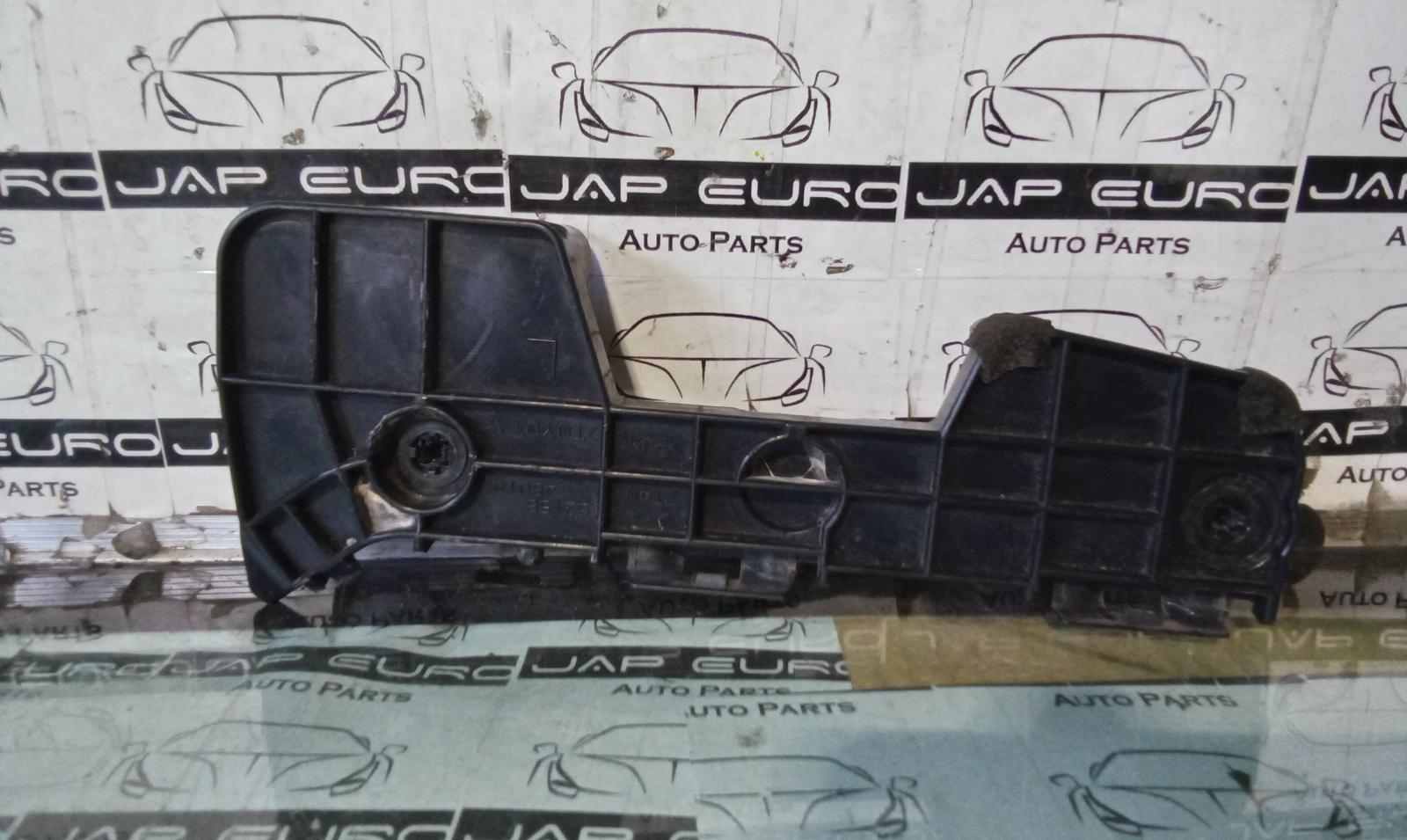 View Auto part R/Bar Bracket/Reinfo Toyota Kluger 2010