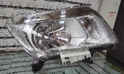 View Auto part Right Headlamp Nissan Navara 2016