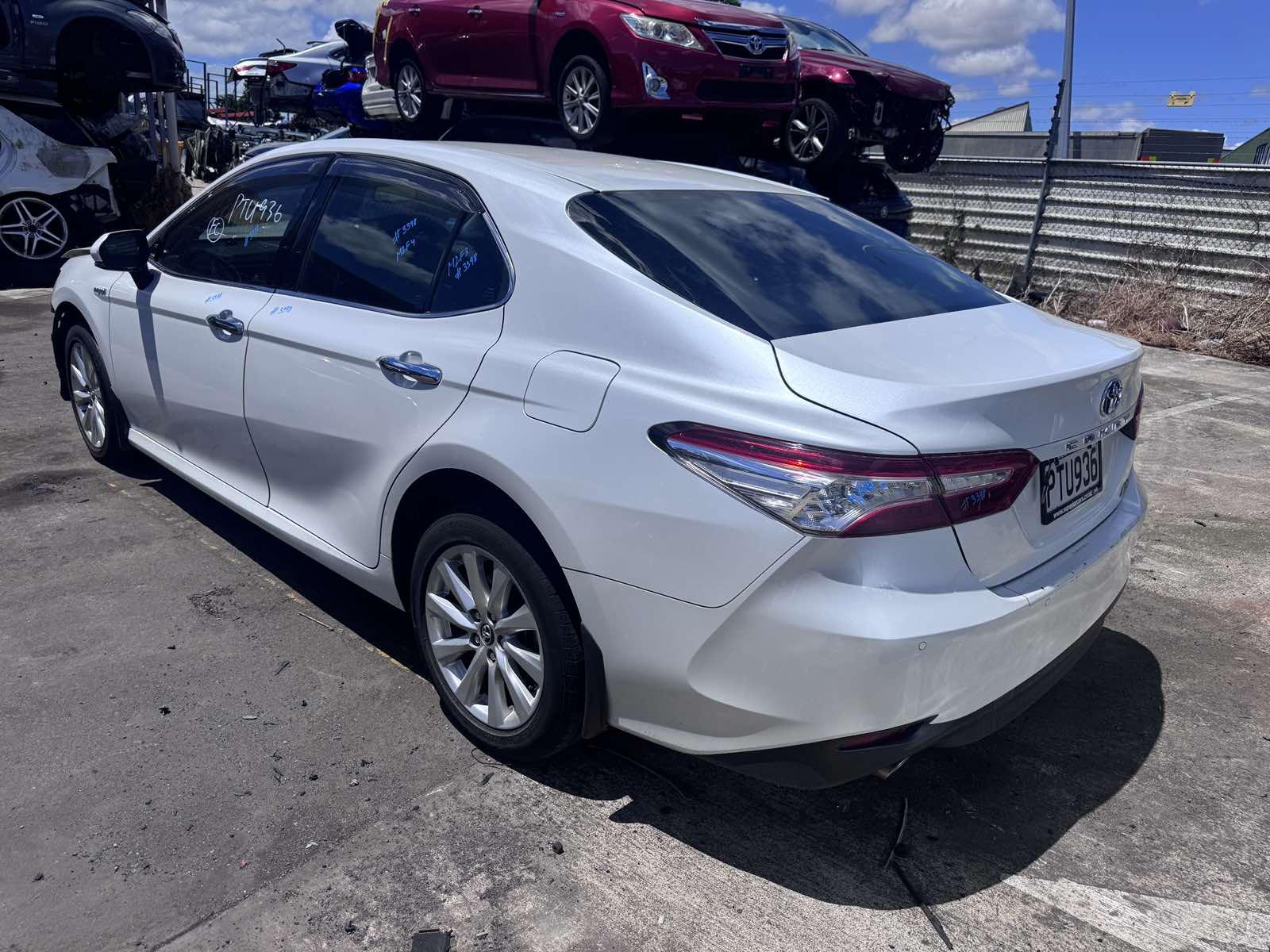 View Auto part Side Step/Skirt Toyota Camry 2019