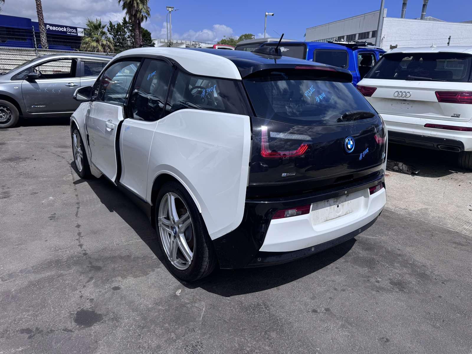 2014 Bmw I3 Side Step/Skirt View Auto part Side Step/Skirt Bmw I3 2014